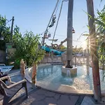 Mobil à Louer Avec Terrasse à - Api-1-52-826 * Agde